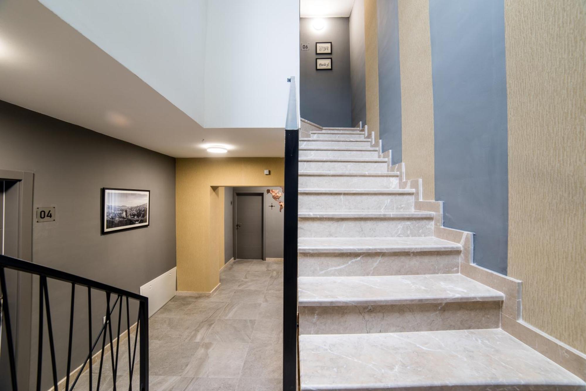 Aman Apartment *
