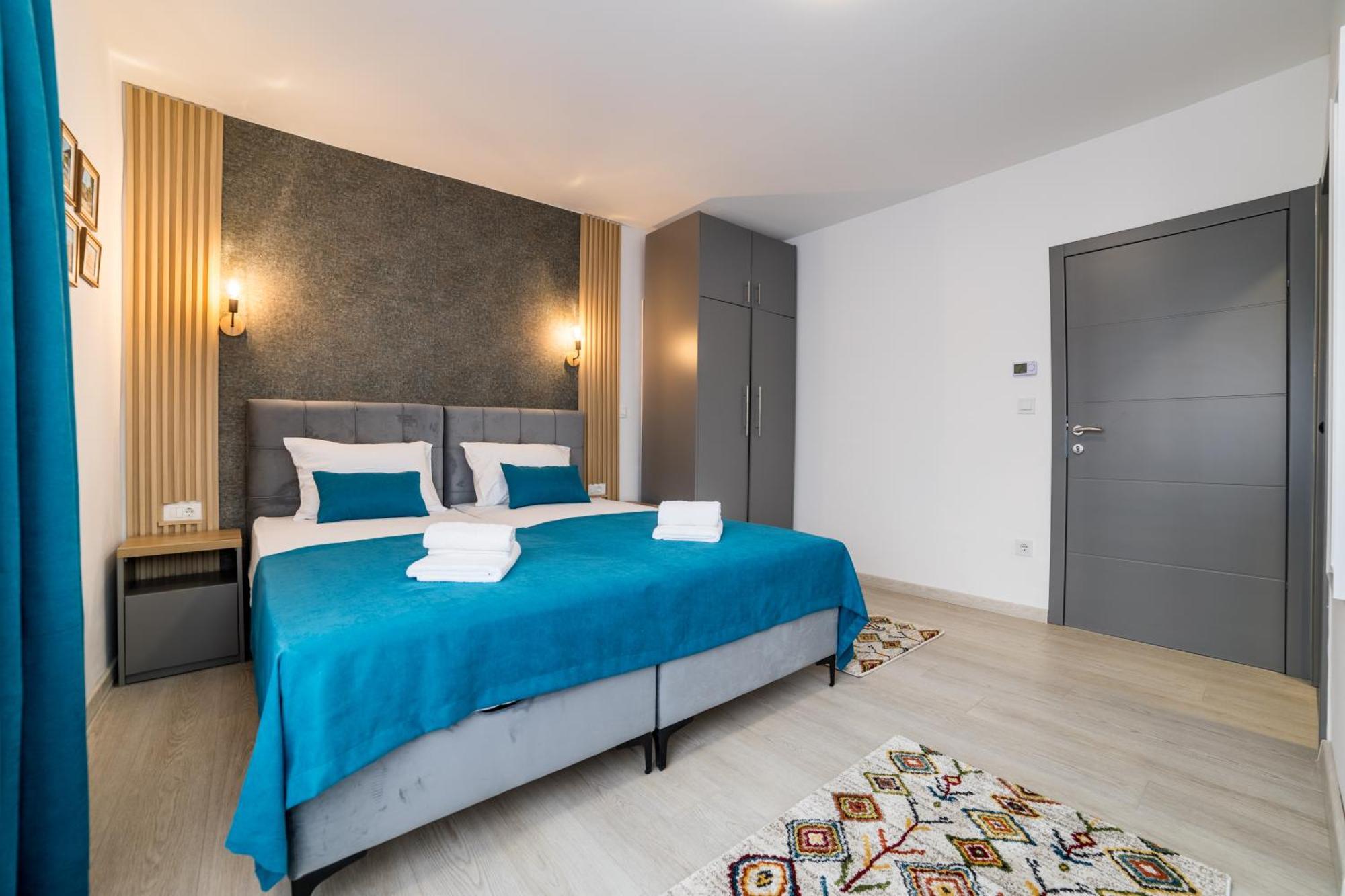 Aman Apartment *