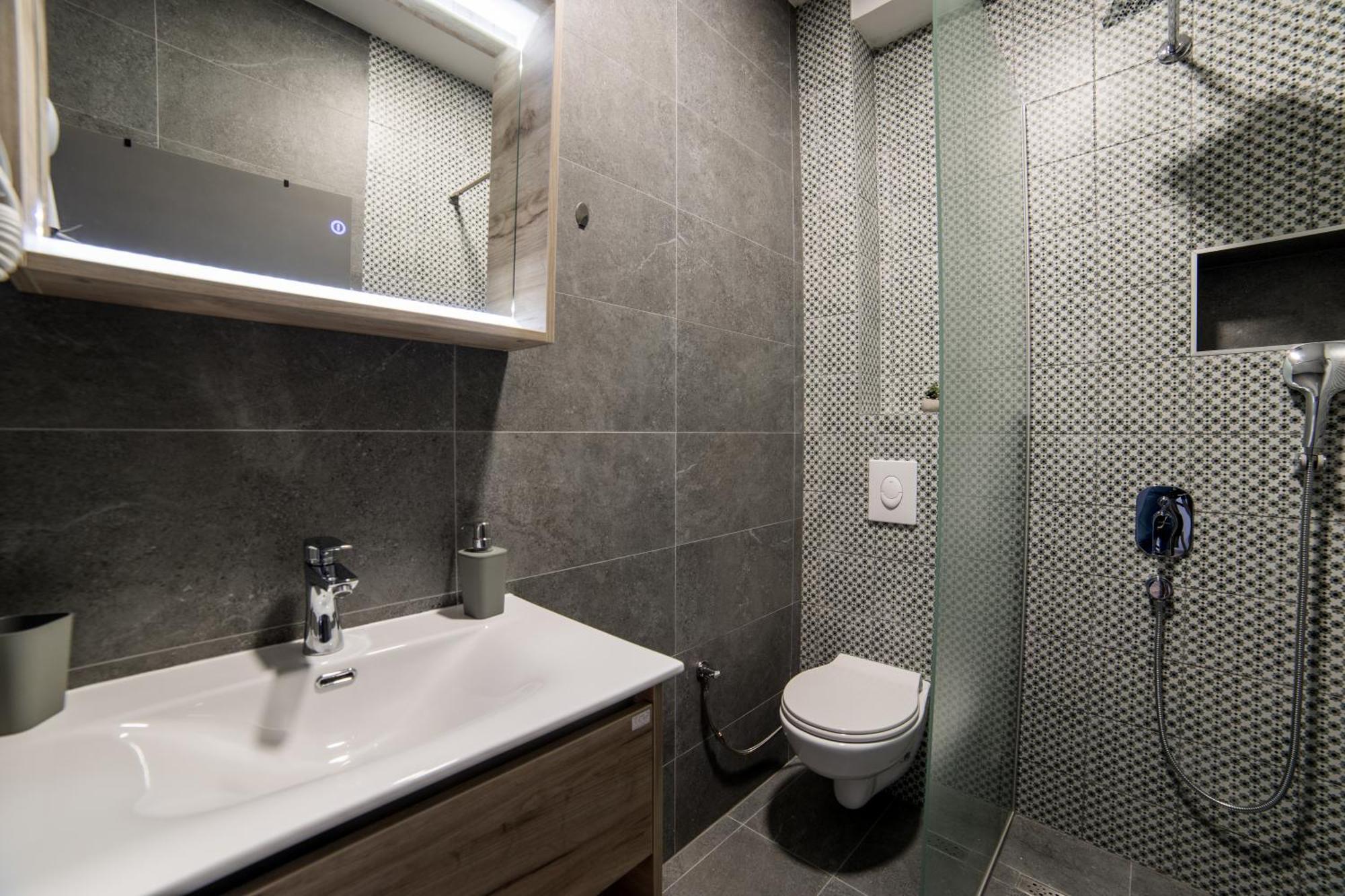 Aman Apartment *